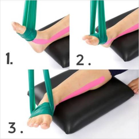 Übung zur Kräftigung der Schienbeinmuskulatur. Die kräftigere Muskulatur kann einen Knick-Senkfuß verbessern. © Gelenk-Klinik.de Übung zur Verbesserung eines Knick-Senkfußes