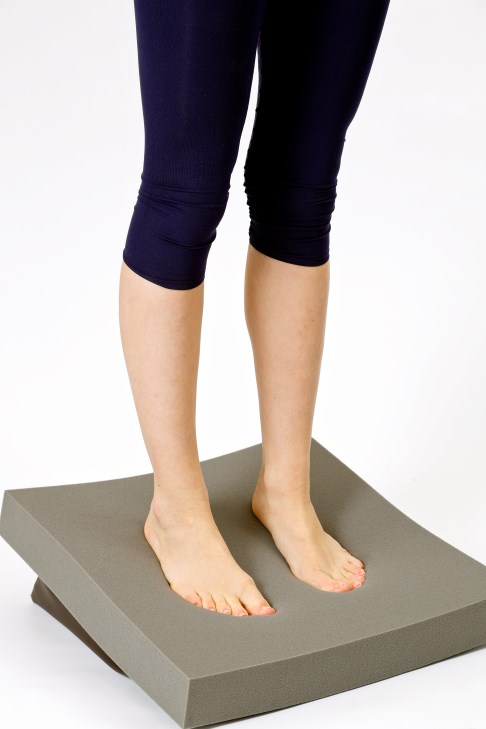 Knie sind leicht gebeugt. © Gelenk-Klinik Knie sind leicht gebeugt.