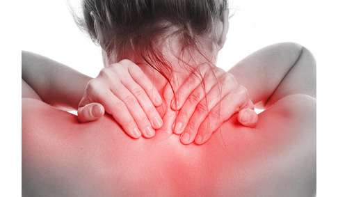 Verspannungen im Nacken lösen häufig Nacken- und Schulterschmerzen aus. © blackday, fotolia Schulterschmerzen bei Nackenverspannung